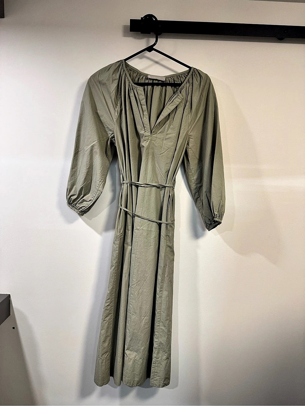 Everlane Long Sleeve Midi Dress in Green Size Medium